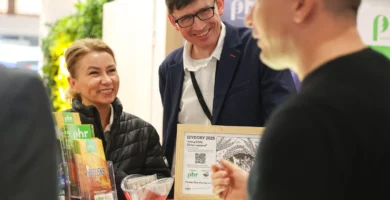 Przedstawiciele Poznańskiej Hodowli Roślin. Joanna Chojnacka i Sławomir Sikorski