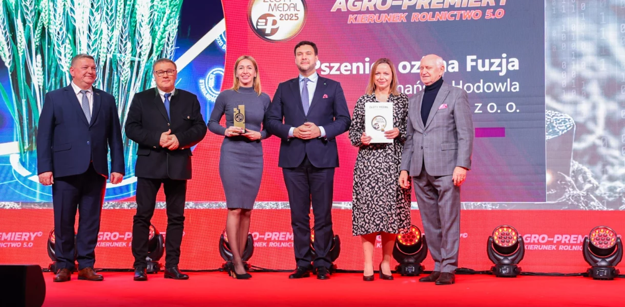 Odbiór Medalu dla Pszenicy ozimej Fuzja przez przedstawicieli Poznańskiej Hodowli Rośłin, podczas Agro Premiery 2025