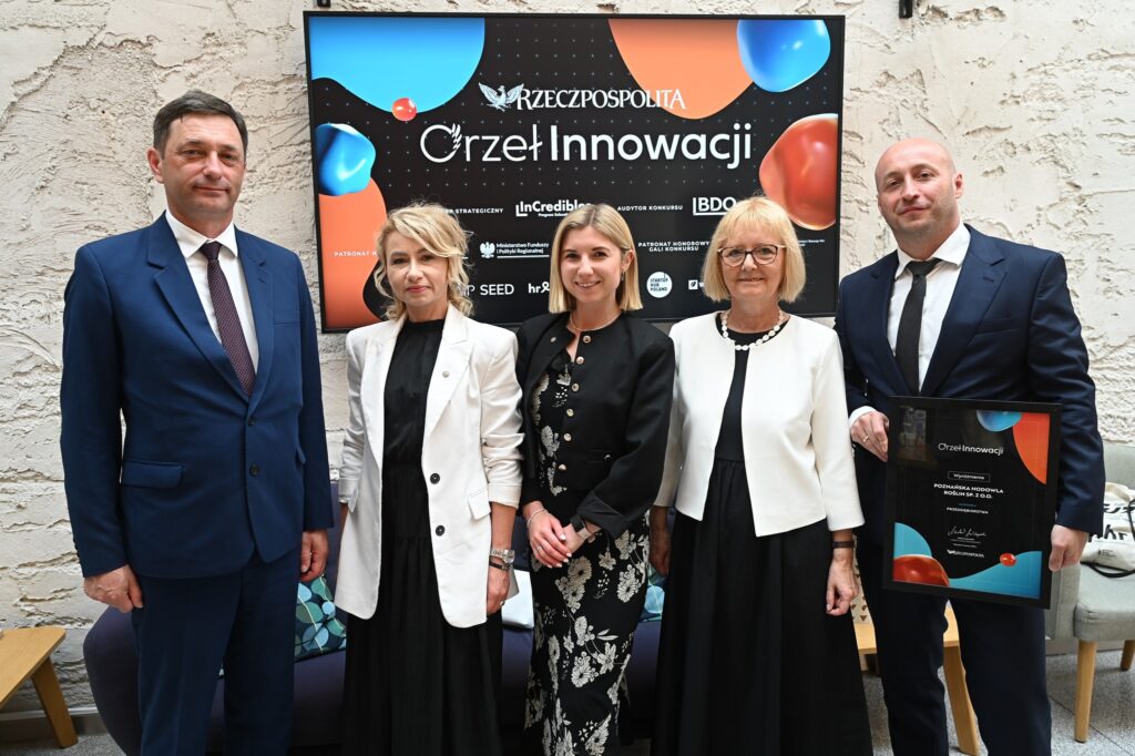 Reprezentacja Poznańskiej Hodowli Rośłin podczas wydarzenia Innowacyjny produkt Rolniczy. Rzeczpospolita Polska. 